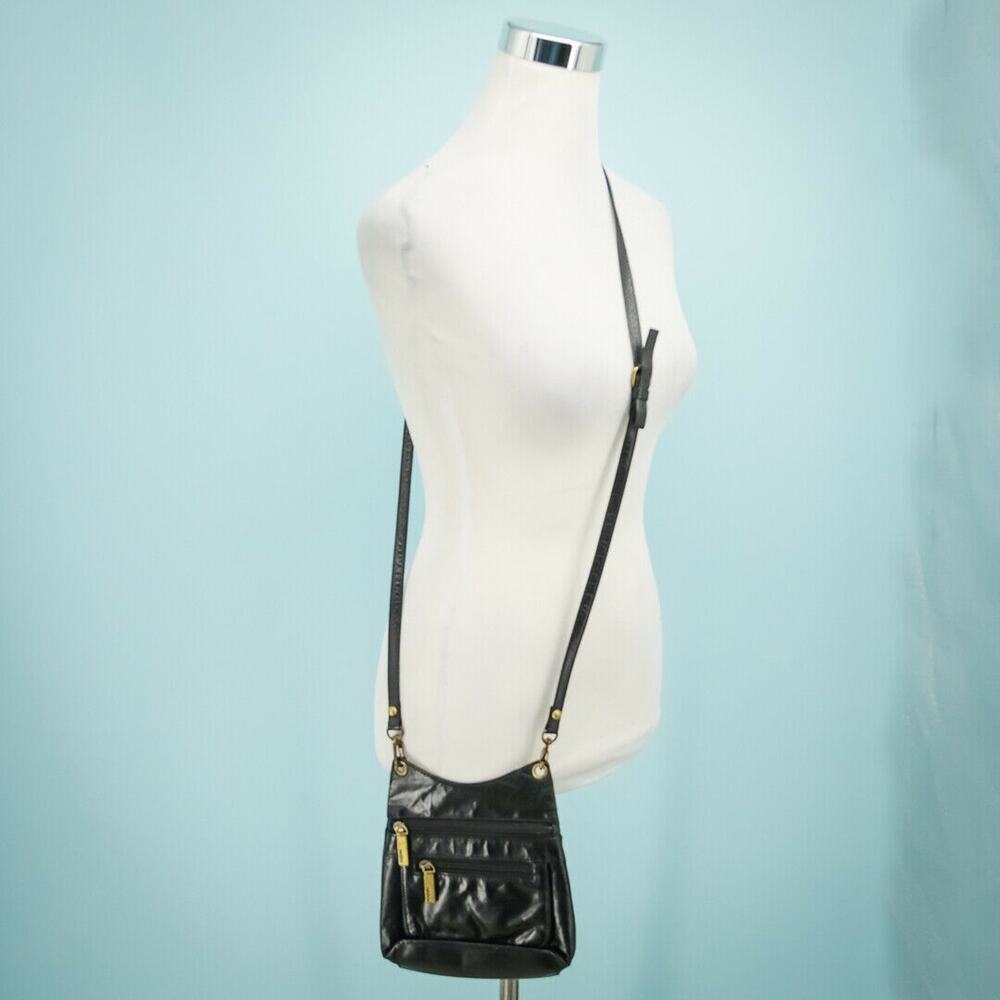 Hobo Black Leather Adjustable Strap Interior Exterior Pocket Crossbody Bag Purse